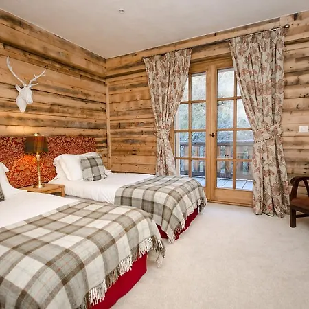 Black Diamond Hotel 4*