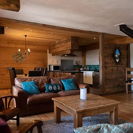 Black Diamond Hotel 4*