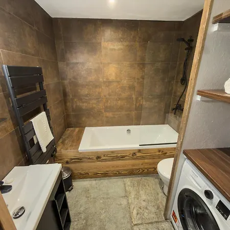 Black Diamond Foy Hotel 4*